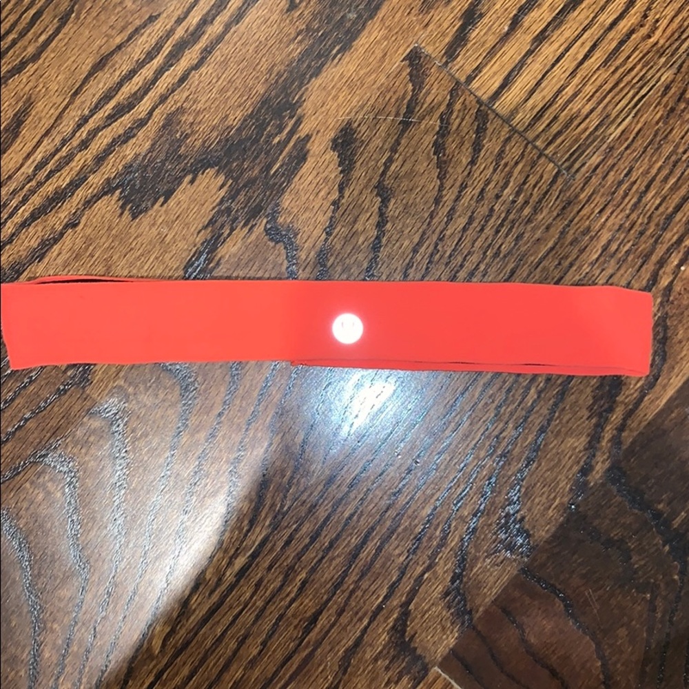 LULULEMON red headband